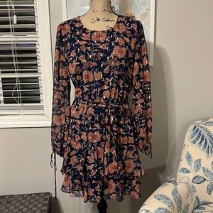 City vibe long sleeve gold foil floral dress size large